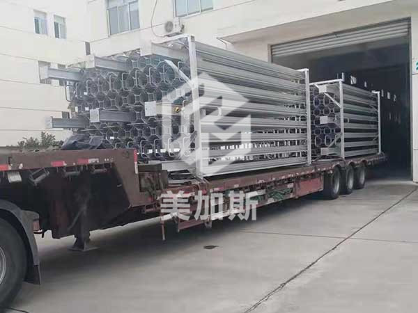 1645519365224841.jpg 氣化器-高壓充裝站-2000方氣化器2臺(tái).jpg